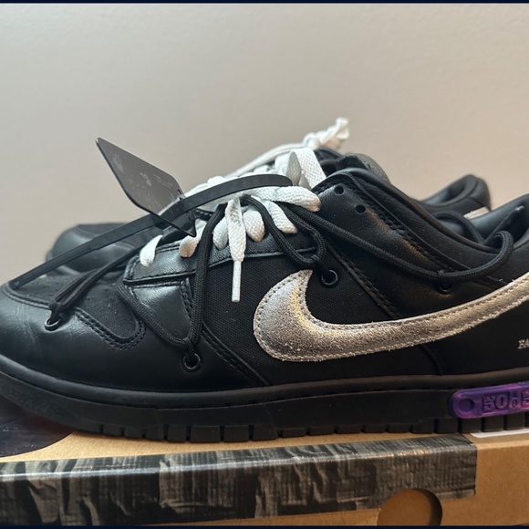 LOT - 50 OFF WHITE DUNKS main image 6